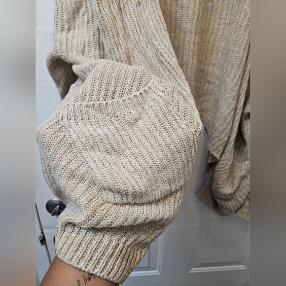 Cardigan - Picture 3 of 4